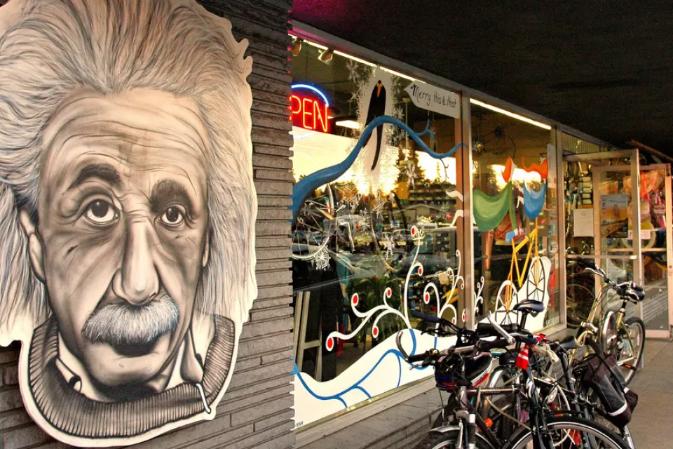 Einstein's Bike Shop